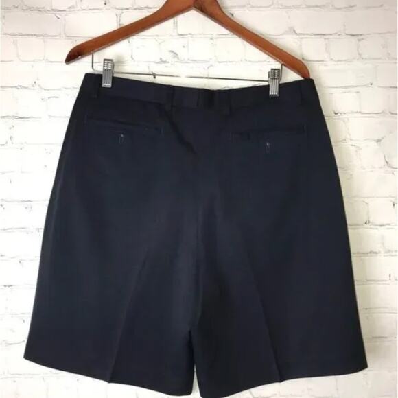 Men’s Cutter & Buck Navy Men’s Shorts, Size 38. Preloved in Excellent Condition! - Picture 2 of 5